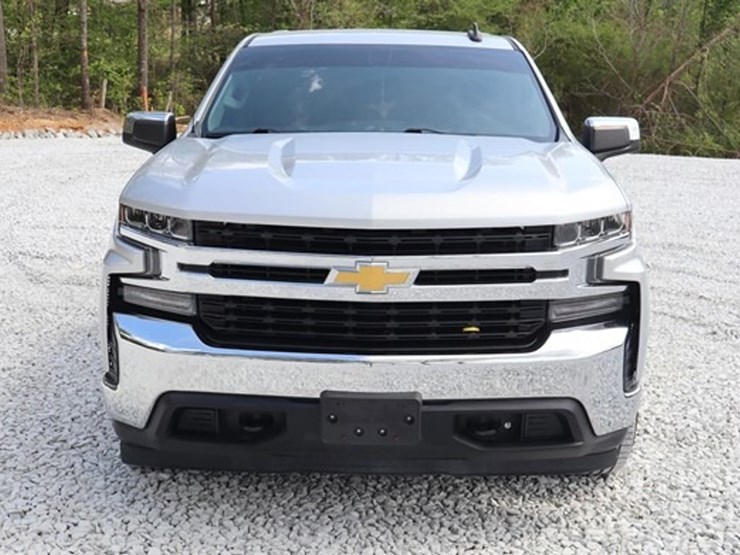 2020-chevrolet-silverado-1500-lt-image-10