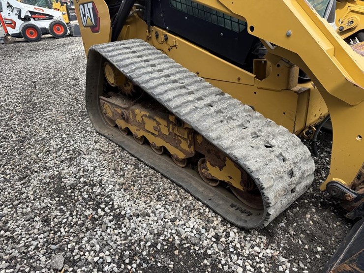 2019-caterpillar-299d3-image-12