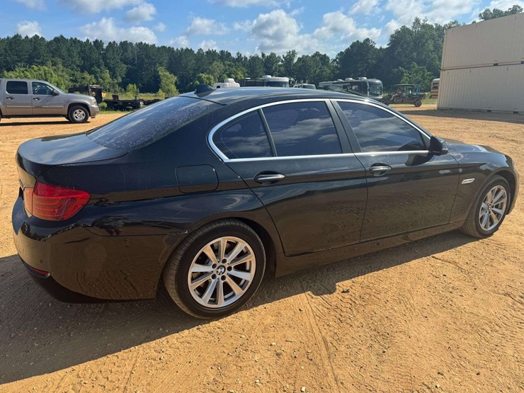 2015-bmw-528i-4dr-sedan---142,305-miles-image-3