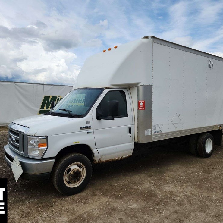 2012 FORD E450