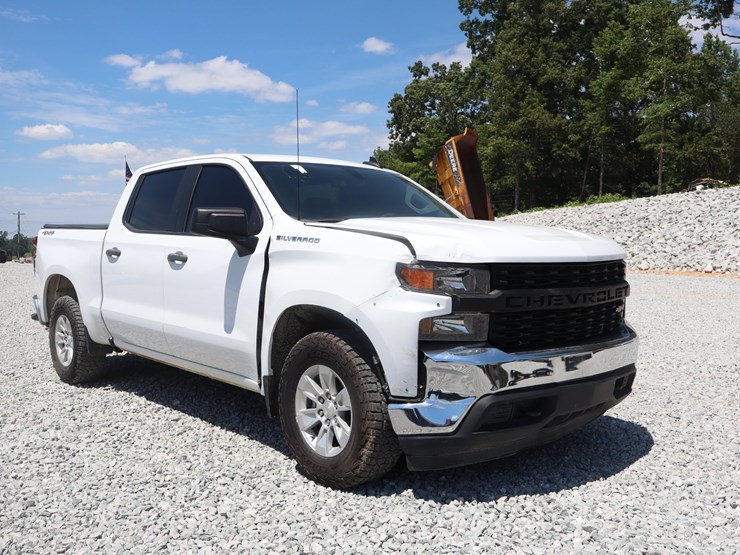 2022-chevrolet-1500-image-7