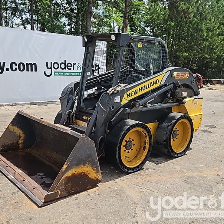 2012 NEW HOLLAND L220