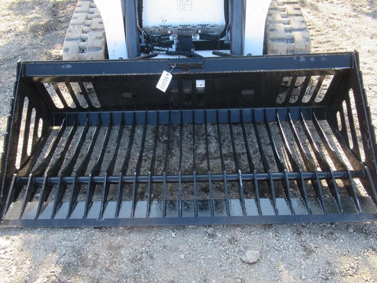 wildcat-80"-skid-steer-smooth-edge-skeleton-bucket-image-3
