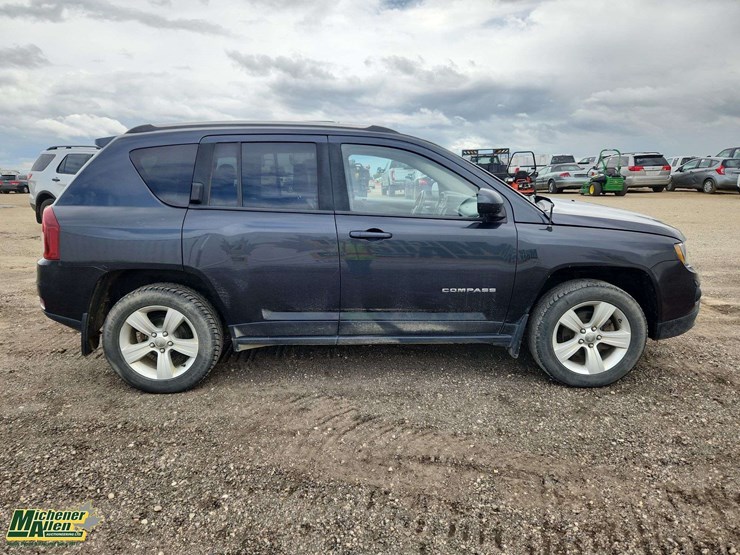 2014-jeep-compass-image-13