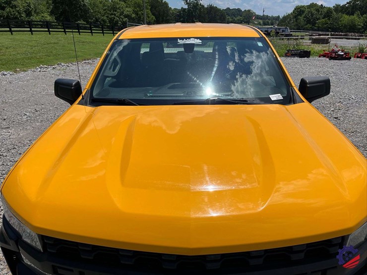 2019-chevrolet-silverado-pickup-truck-image-10