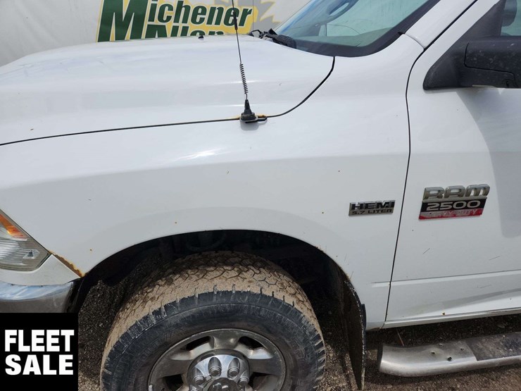 2012-dodge-2500-image-26