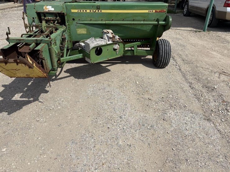 john-deere-346-image-3