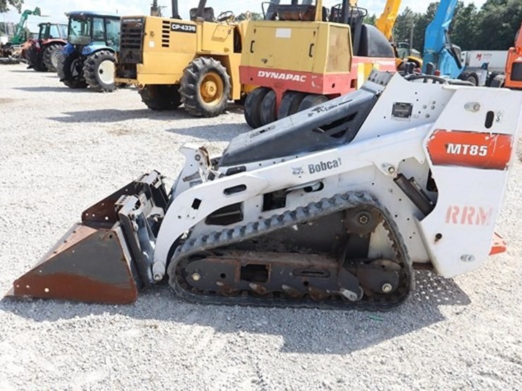 2017-bobcat-mt85-image-2