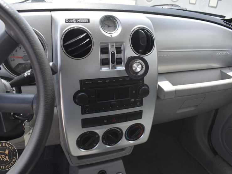 2007-chrysler-pt-cruiser-image-17