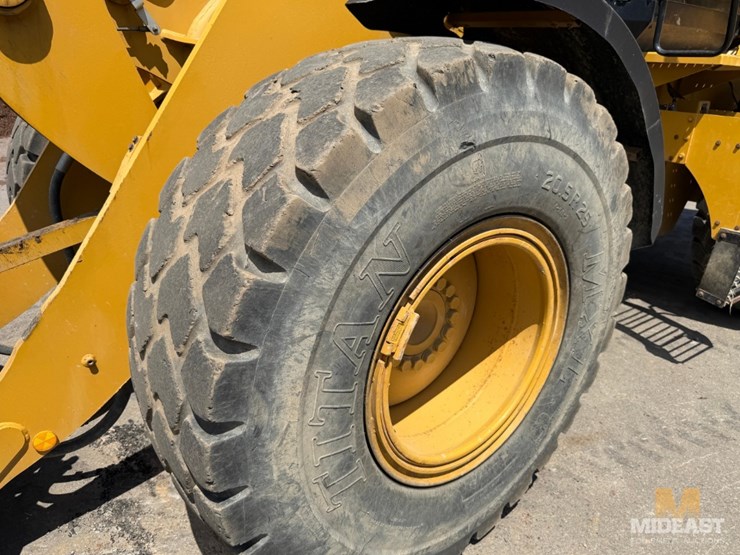 2014-caterpillar-930k-image-17