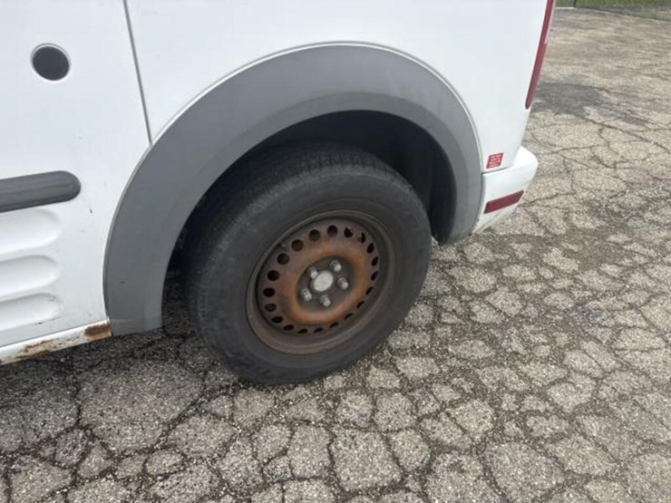 2010-ford-transit-connect-image-9
