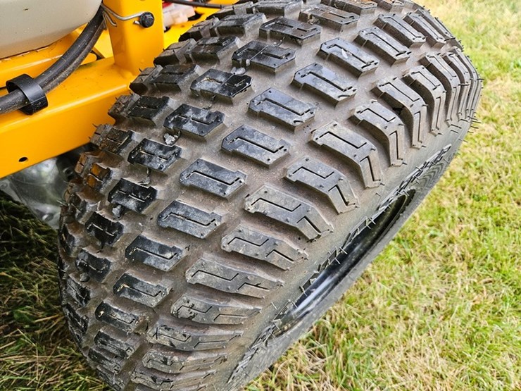 #311-•-cub-cadet-ultima-zts1-zero-turn-mower-image-16