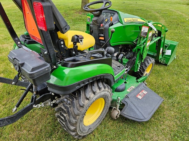 john-deere-1025r-image-24