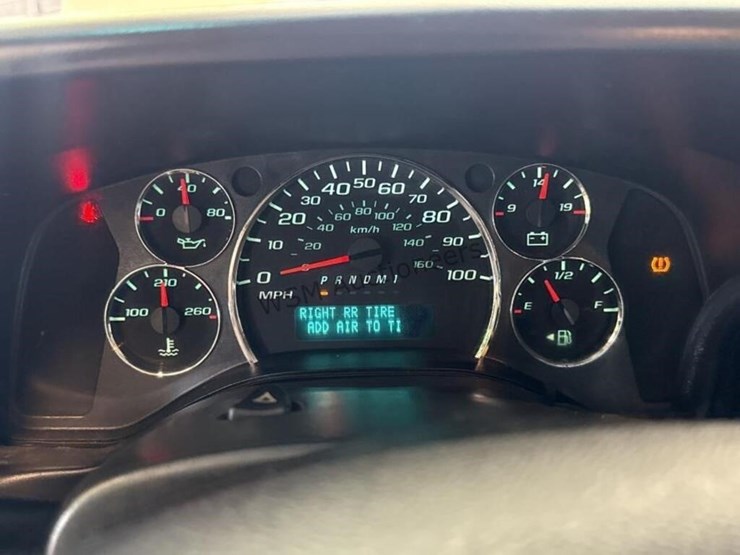 2016-chevrolet-express-2500-image-21