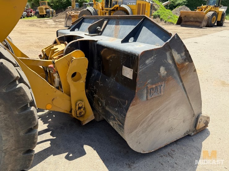 2014-caterpillar-930k-image-13
