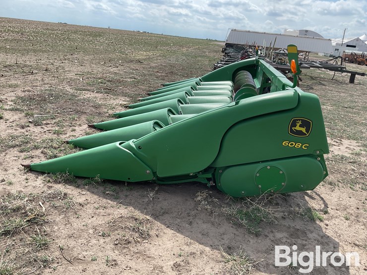 john-deere-608c-image-8