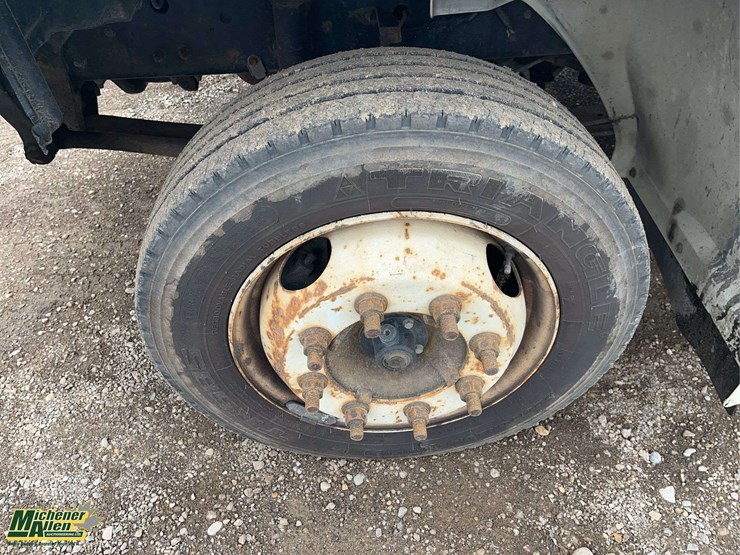 2012-hino-238-image-9