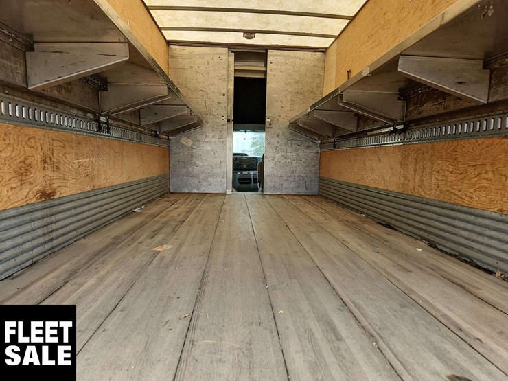 2012-ford-e450-image-8