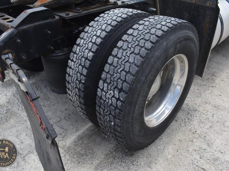 2015-international-transtar-8600-image-17