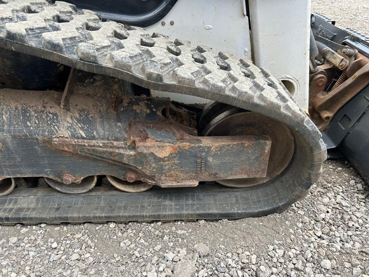 2020-bobcat-t76-image-14