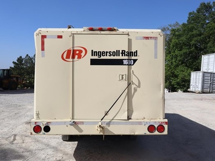#1094-•-1999-ingersoll-rand-1600-mobile-air-compressor-image-4
