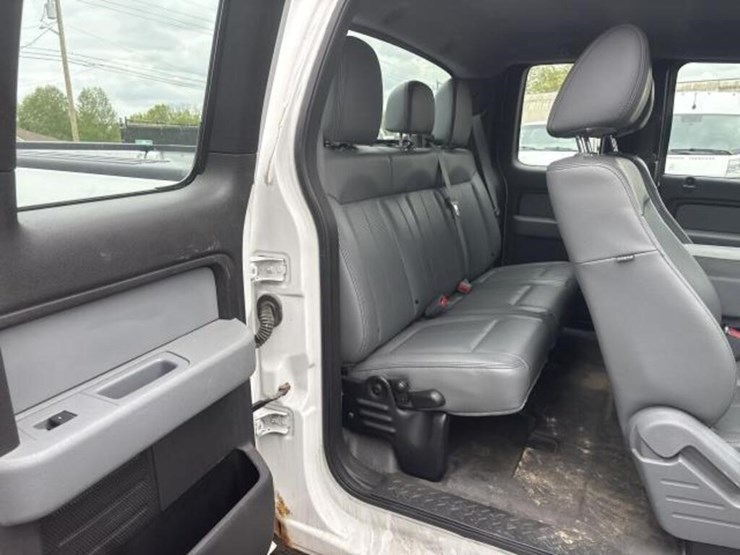 2012-ford-f150-xl-image-16
