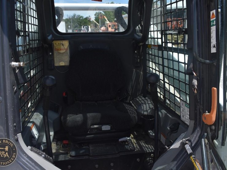 2019-bobcat-t595-image-45