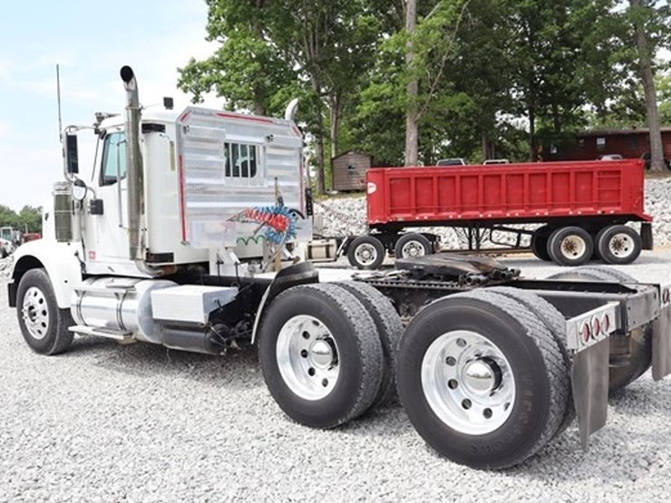 #542-•-2011-international-eagle-day-cab-truck-image-3