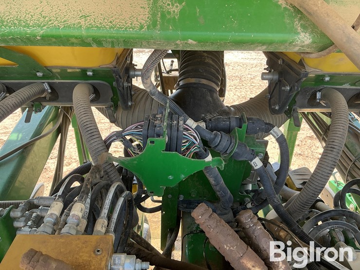 2019-john-deere-dr18-image-15