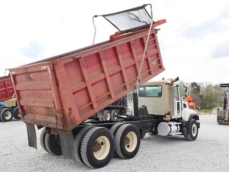 #521-•-2007-mack-cv713-tandem-axle-dump-truck-image-5