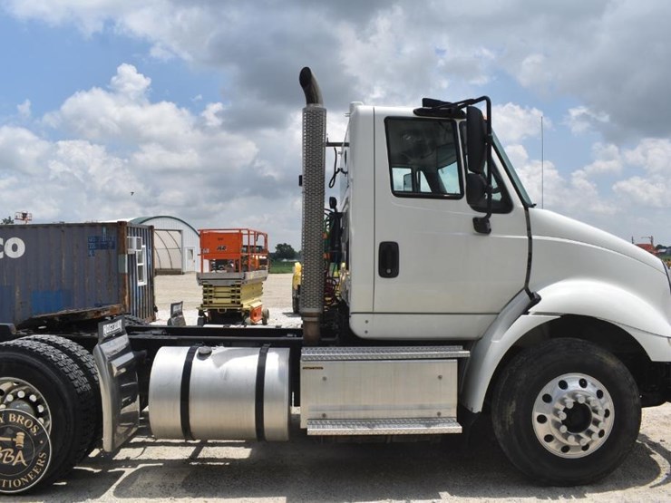 2015-international-transtar-8600-image-7