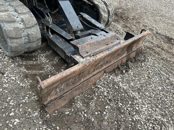 2021-yanmar-sv40-image-10