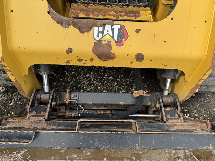 2019-caterpillar-299d3-image-10