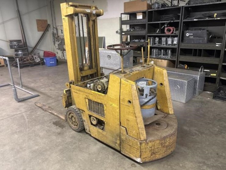 mobilift-fork-truck-image-2