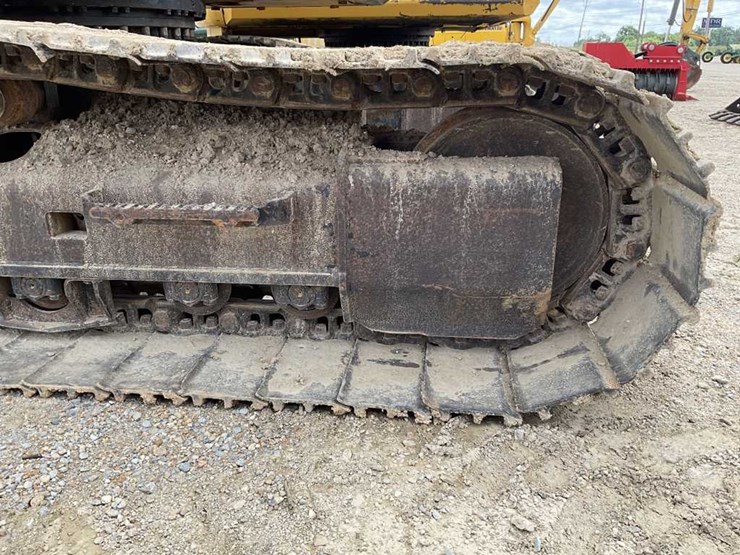 2015-caterpillar-323fl-image-13
