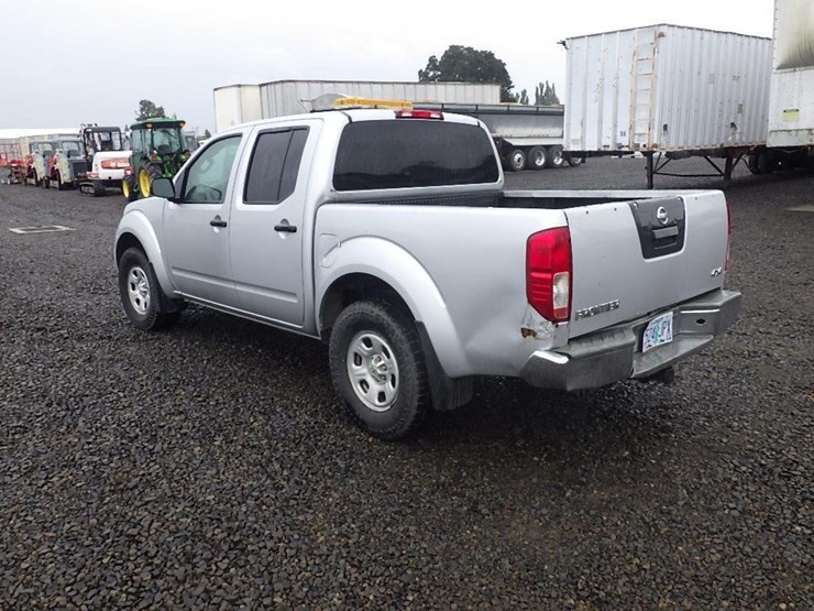 2014-nissan-frontier-image-8