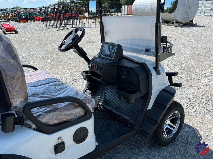 unused-2026-ce-sdlc80-golf-cart-image-17