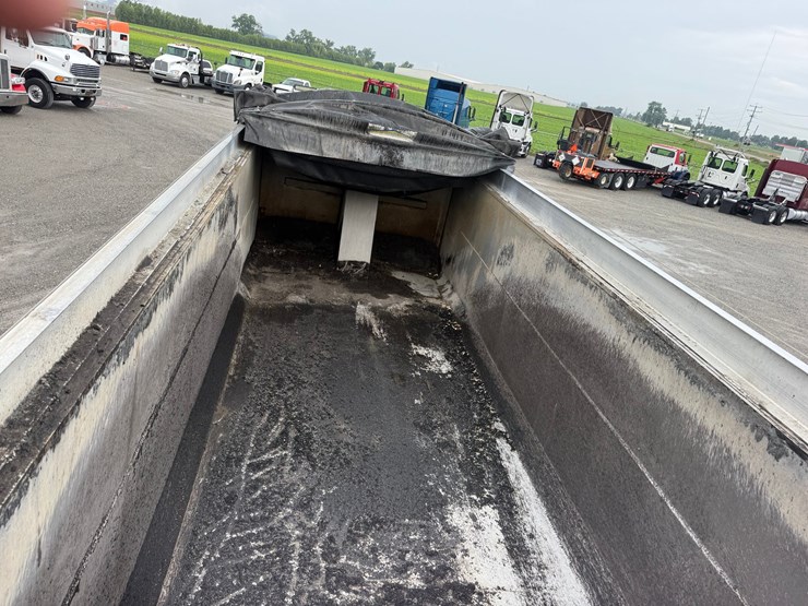 2000-axle-dump-trailer-image-18