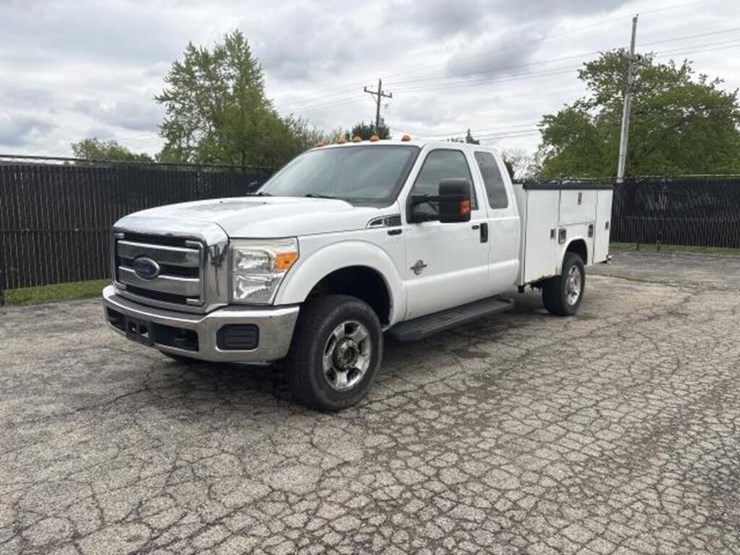 2014-ford-f350-xlt-image-1