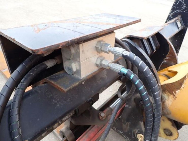 2010-jcb-510-56-image-65