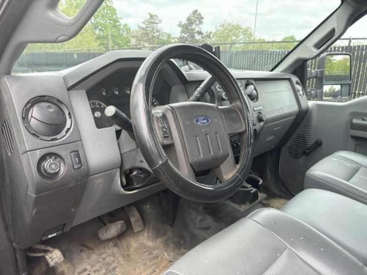2015-ford-f250-xl-image-17