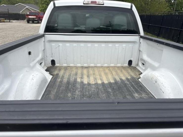2012-ford-f150-xl-image-14