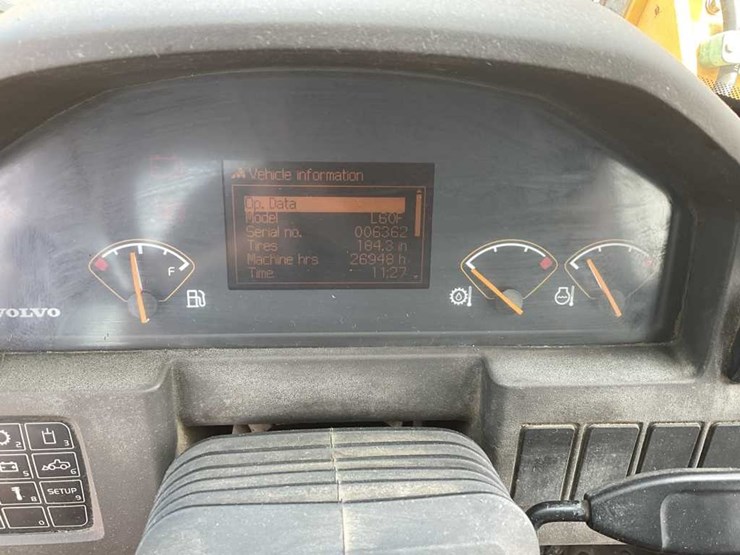 2011-volvo-l60f-image-16