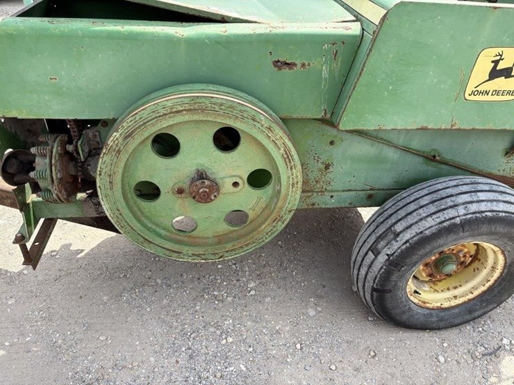 john-deere-346-image-7
