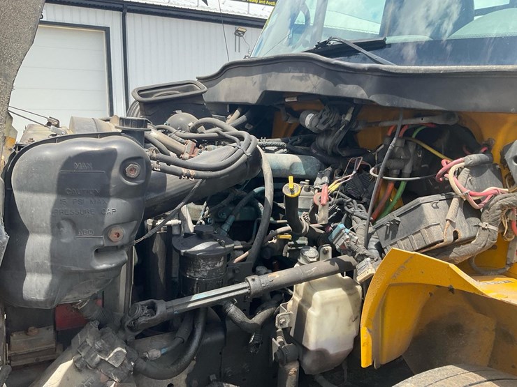 2007-international-durastar-4300-image-42