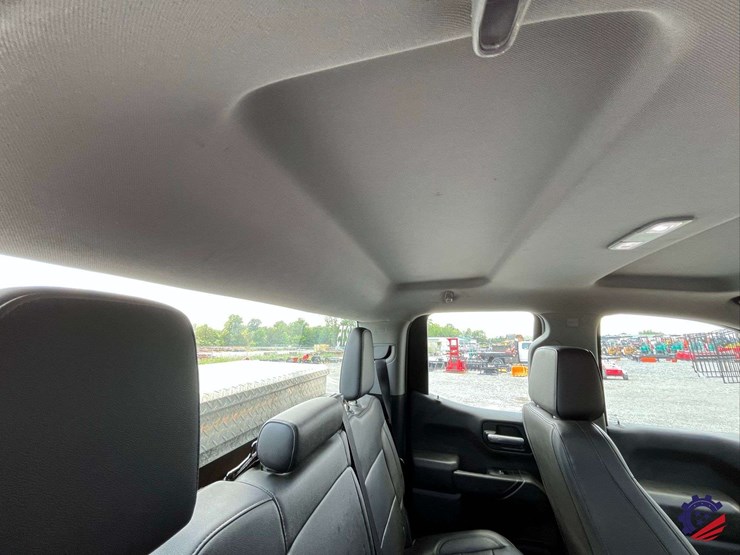 2019-chevrolet-silverado-pickup-truck-image-38