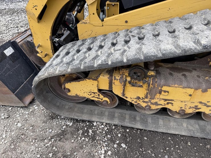 2018-caterpillar-279d-image-18