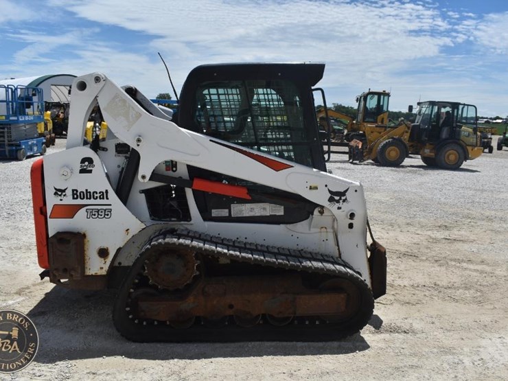 2019-bobcat-t595-image-19
