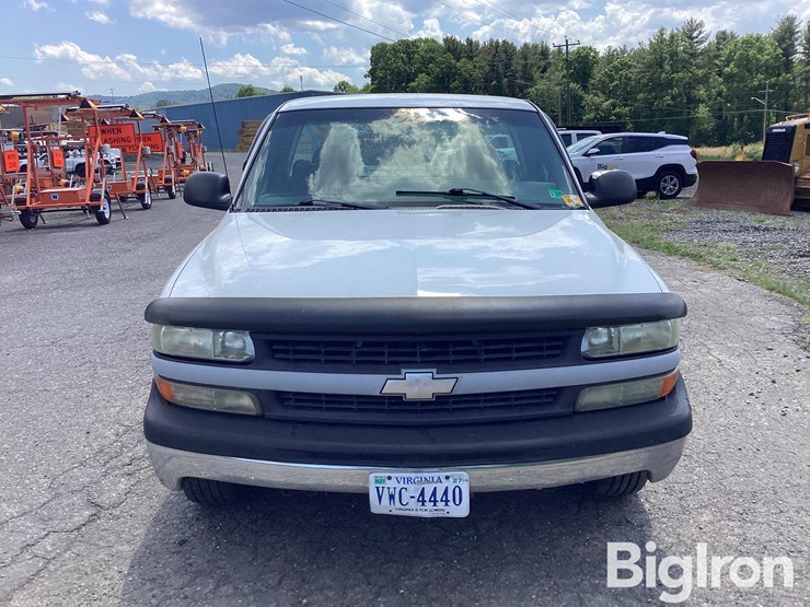 2001-chevrolet-silverado-1500-image-2