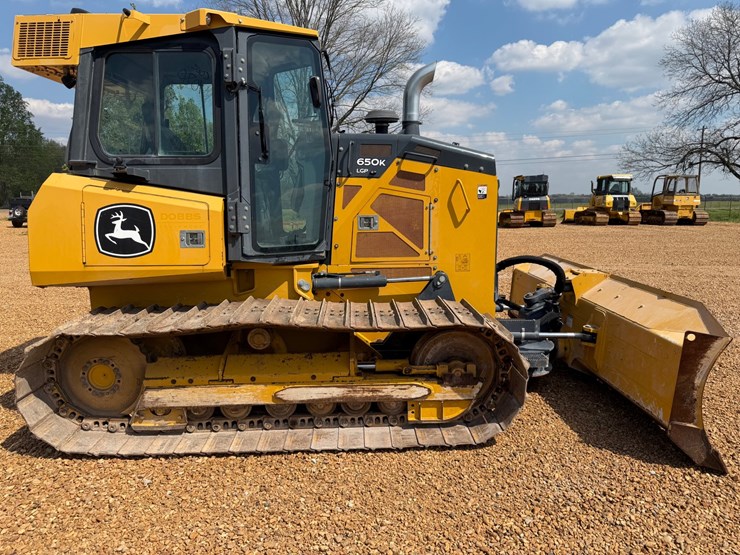 2021-deere-650k-lgp-image-6